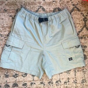 Nike ACG Women’s Size M Y2K Cargo Shorts Hiking Gorp Summer Neutral Fast Dry 00s